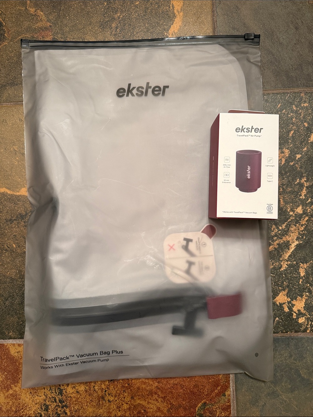 Ekster TravelPack Vacuum Plus Kit, Travel Vacuum Storage, New